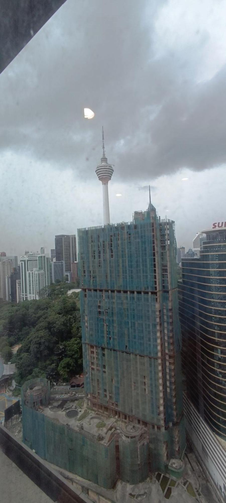 Skyward Suites At Platinum Klcc Куала Лумпур Екстериор снимка